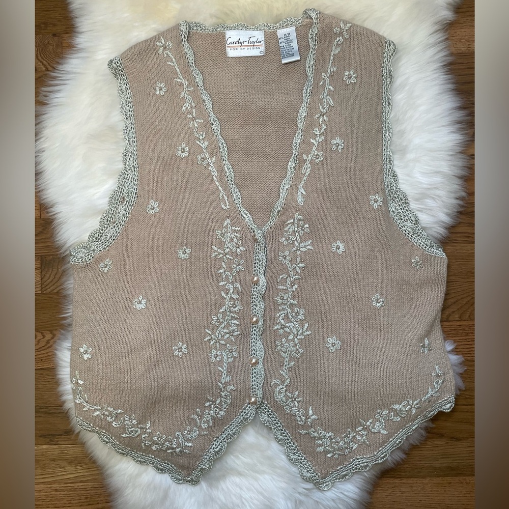 90s champagne knit vest